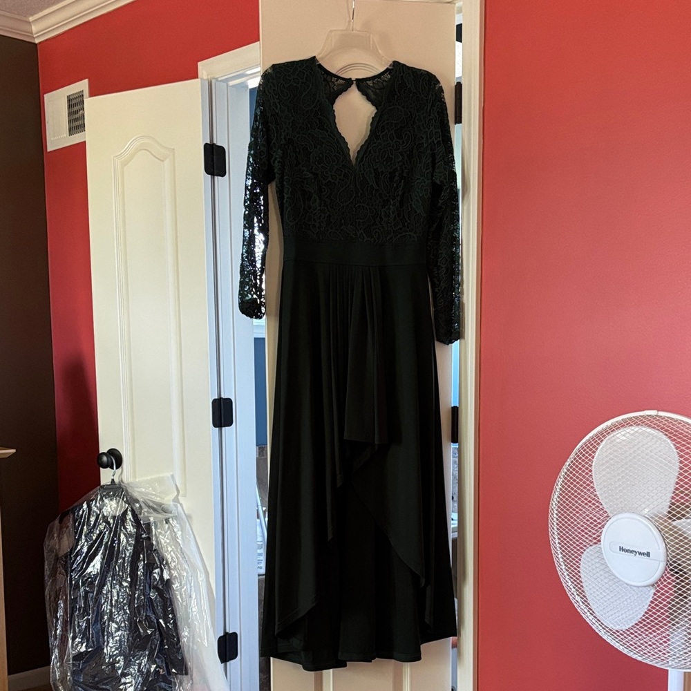 Elegant Lace Evening or Prom Dress